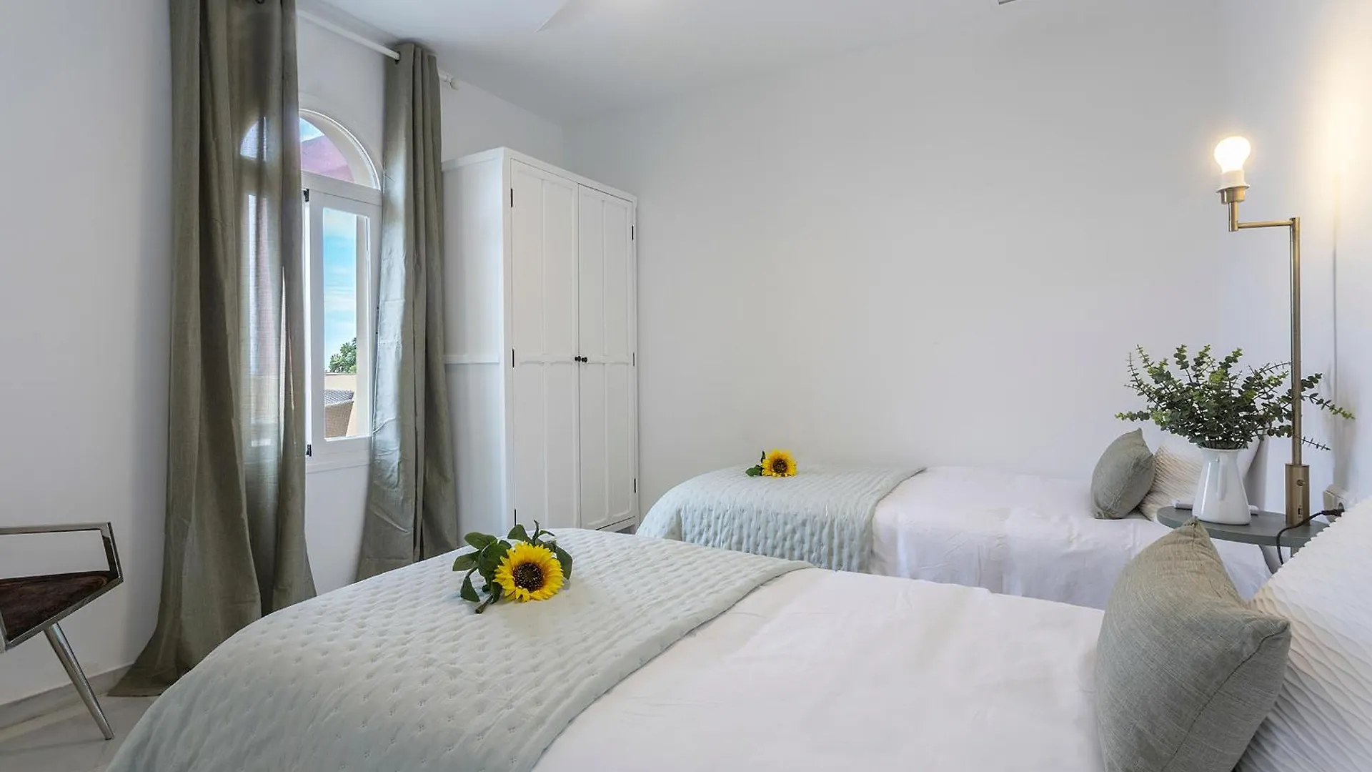 Luxury Vistas 3 Rooms 마닐바 0*,